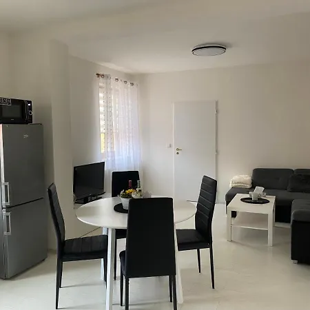 Apartment Simon *